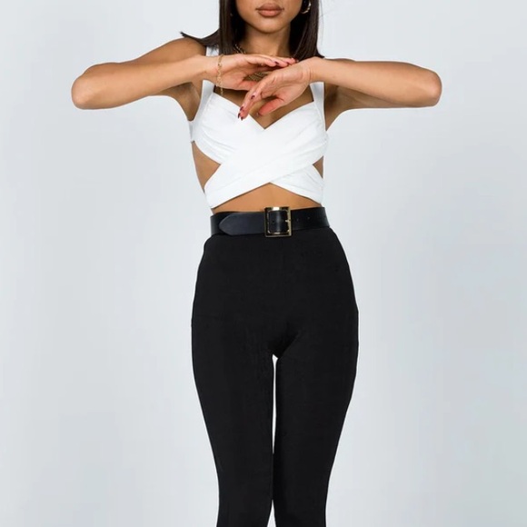 princess polly wrap top 🤍 - Picture 4 of 7